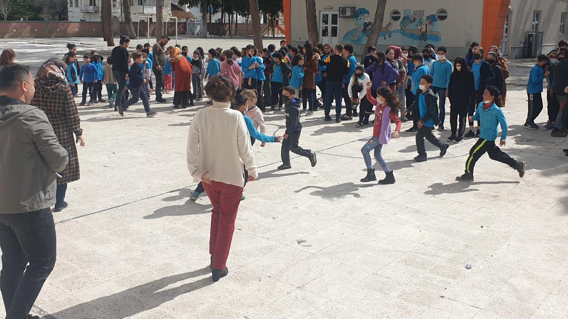 Türkiye Genelinde Gerçekleştirilen Deprem Tahliye Tatbikati Okulumuzda da Gerçekleştirildi